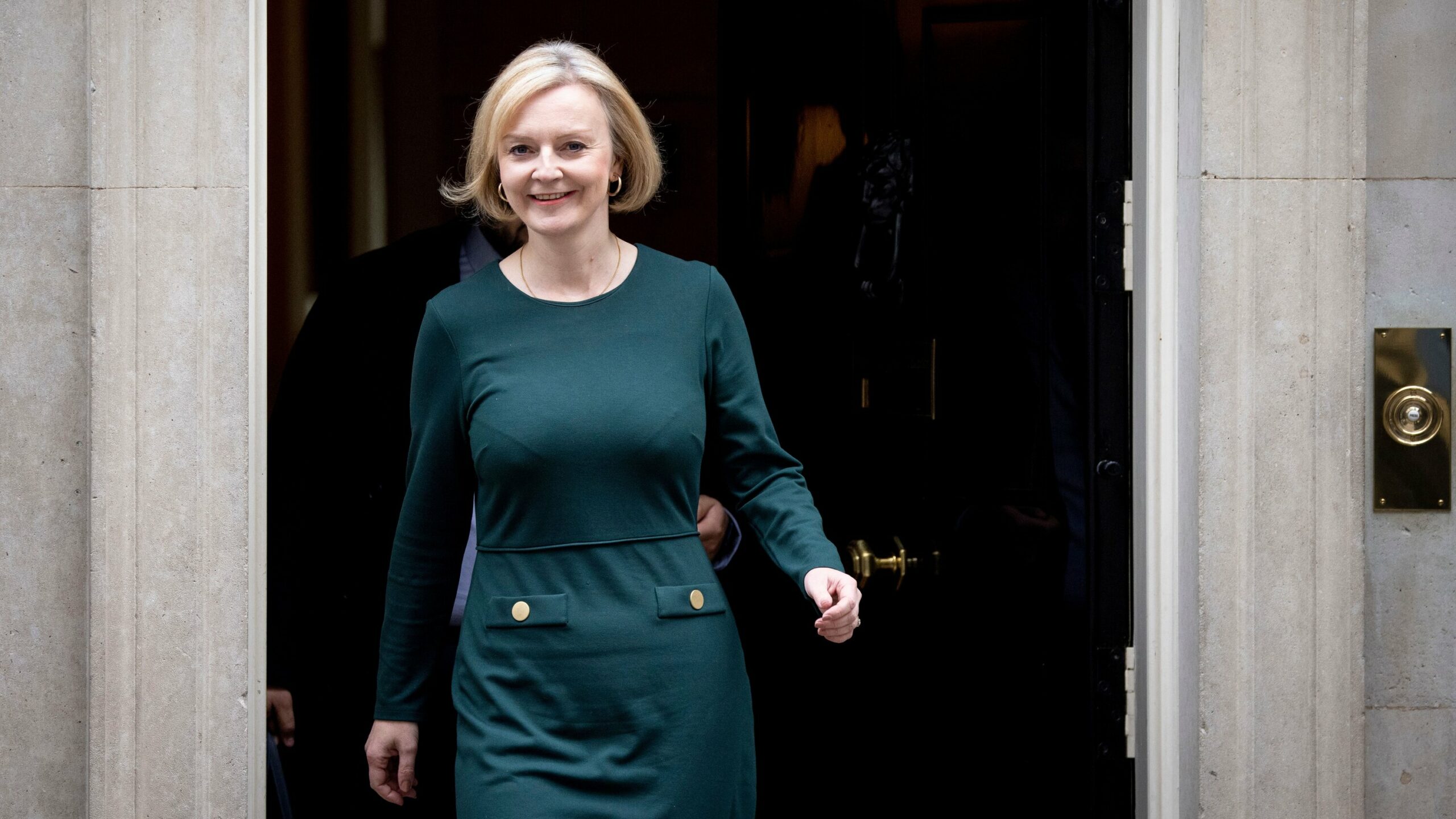Who could replace Liz Truss as prime minister?