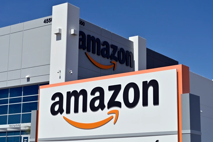 Amazon ‘prepares mass job cuts’ as sales slow – reports