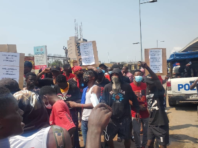 UG students protest over ‘illegal’ fees