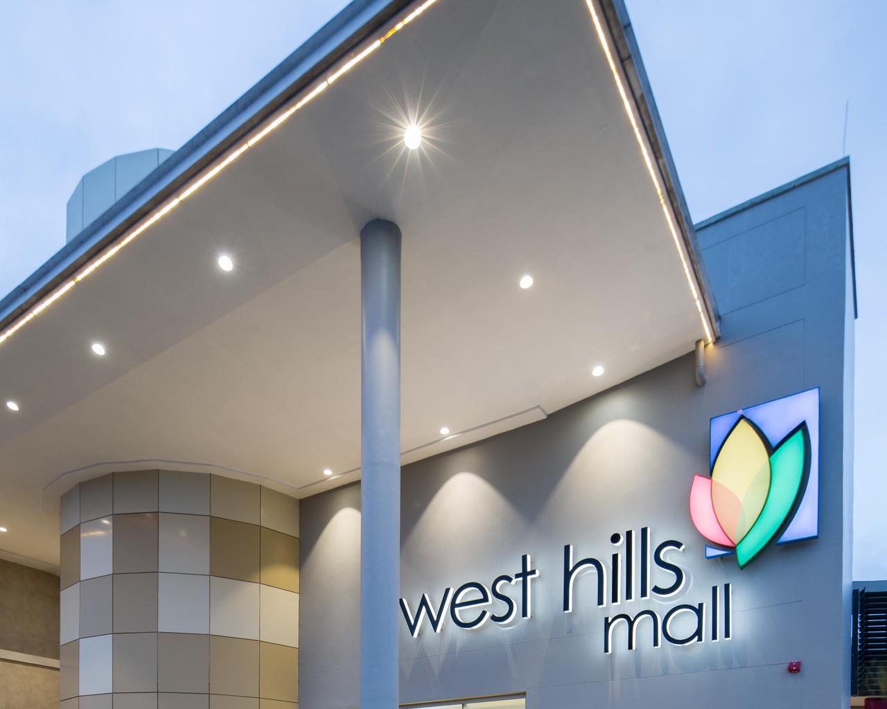 Man’s death at West Hills: Management shocked by incidence