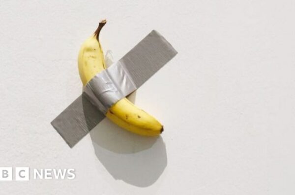 [Video] Banana Artwork Eaten By “Hungry” Student Who Visited Museum