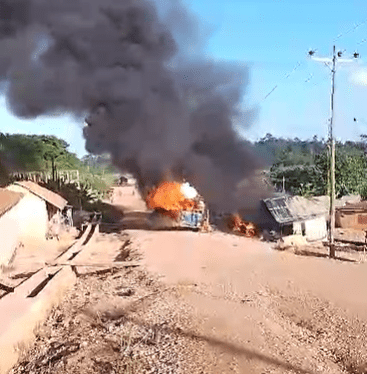    3 school children die in bus fire at Obuasi