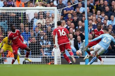 Ten-man Man City beat Nottingham Forest despite Rodri red card