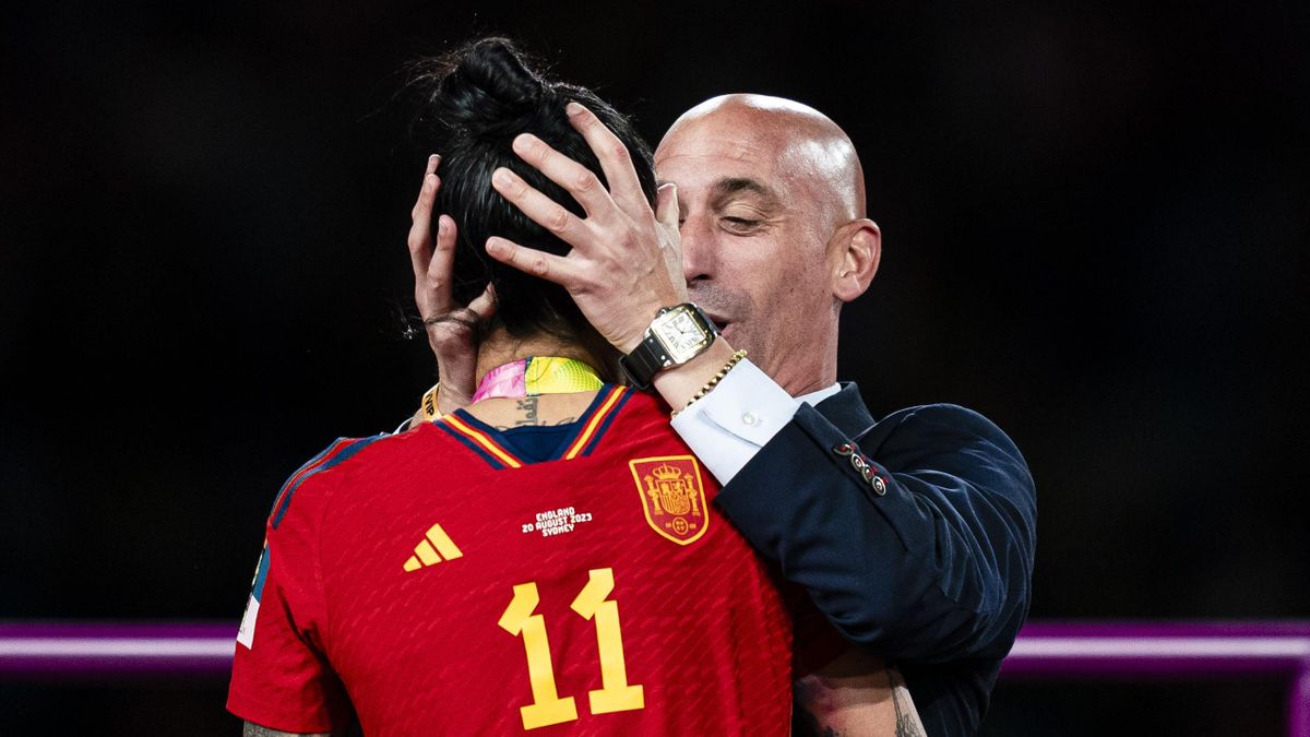 Luis Rubiales: Jenni Hermoso files legal complaint over Women’s World Cup final kiss