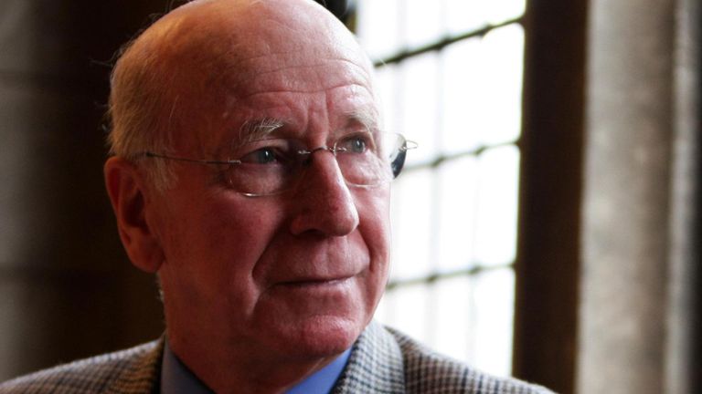 England World Cup winner and Manchester United legend Sir Bobby Charlton dies