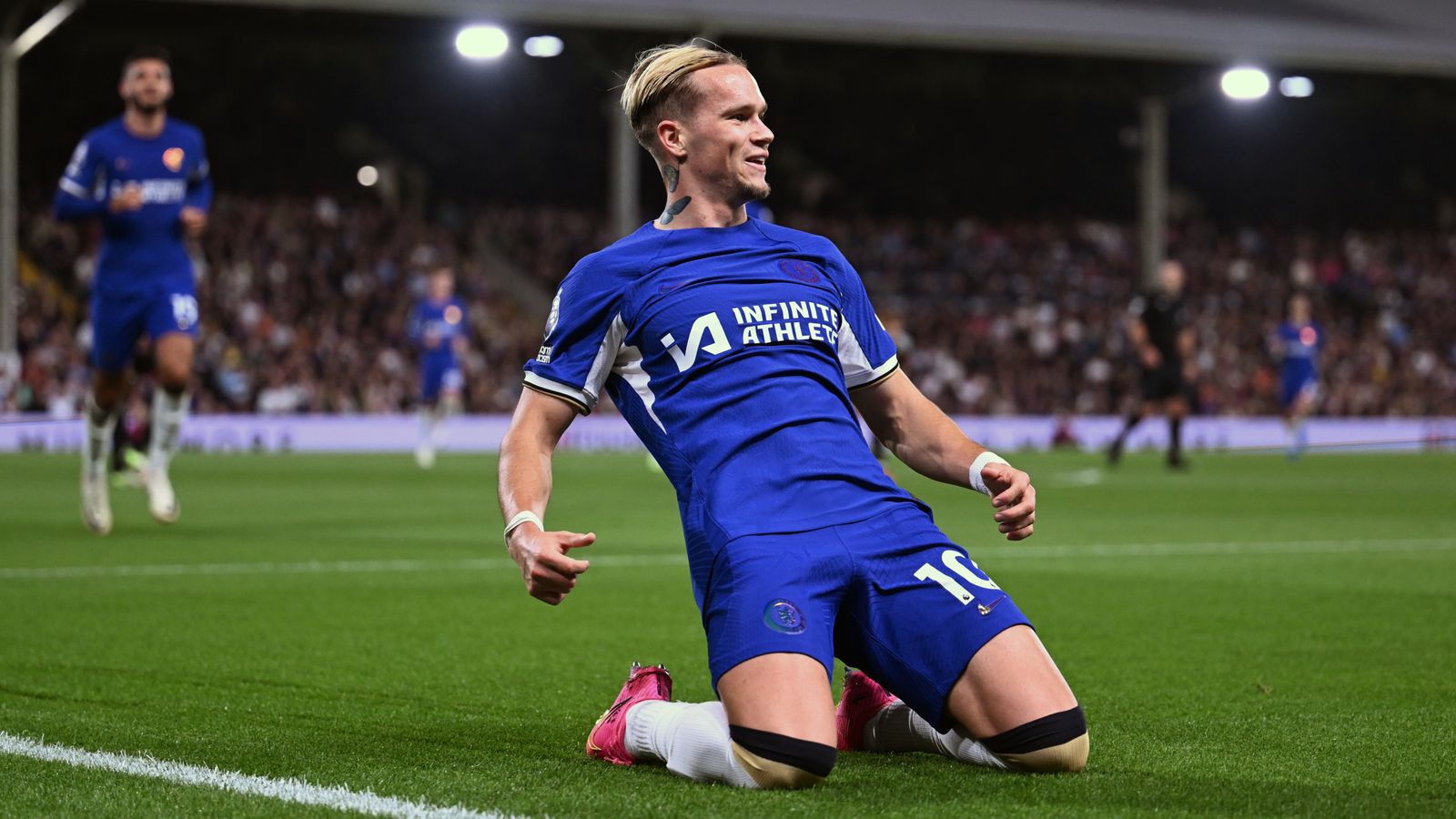 Mykhailo Mudryk hits first Chelsea goal as Blues overcome Fulham