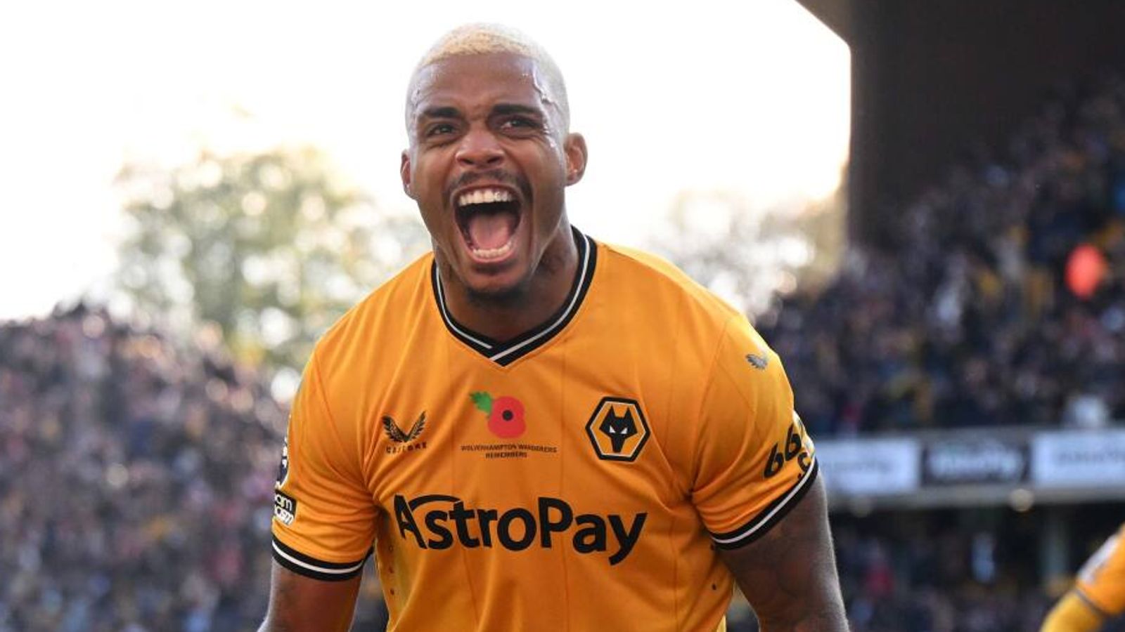 Wolves score twice in stoppage time to beat Tottenham