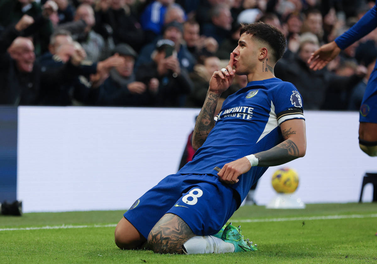 Enzo Fernandez scores twice as 10-man Chelsea beat Brighton