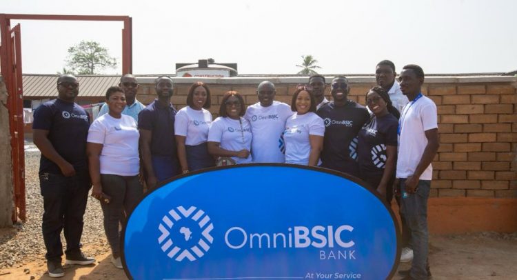 OmniBSIC Bank Staff Show Love to Flood Victims