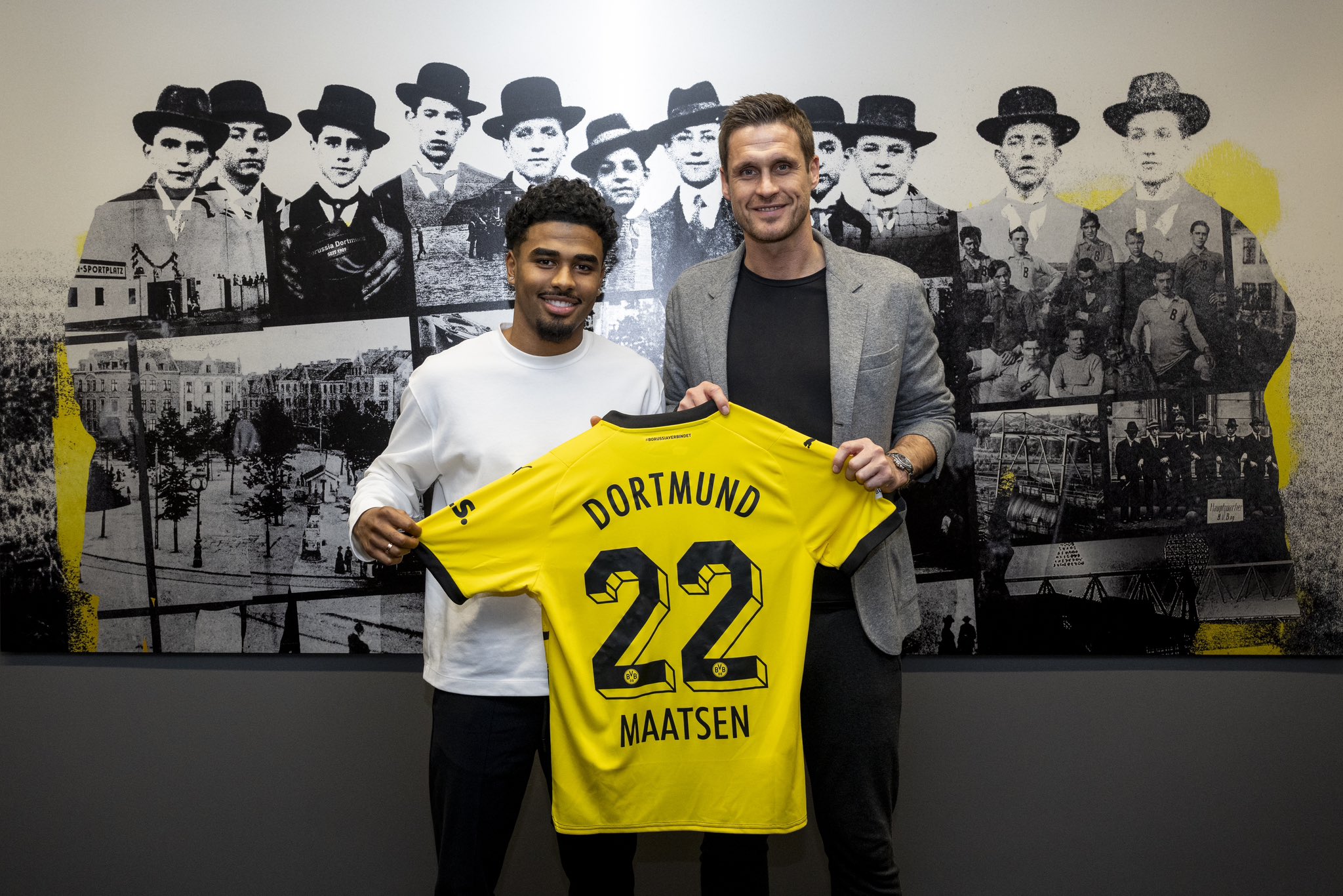Chelsea defender Ian Maatsen joins Borussia Dortmund on loan