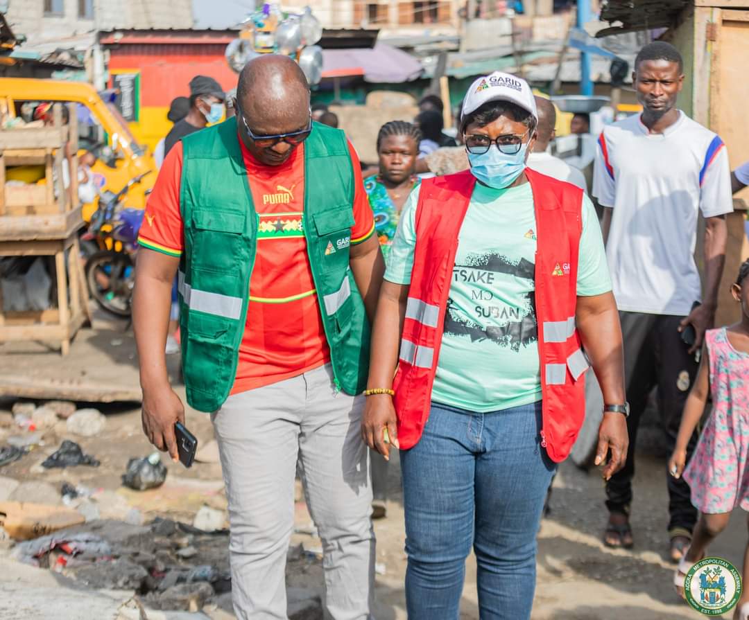 AMA mobilises communities to clean chocked drains in Accra