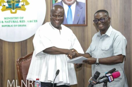 APPIAH KUBI COMMITTEE SUBMITS REPORT ON DE-VESTING OF LANDS TO LANDS MINISTER