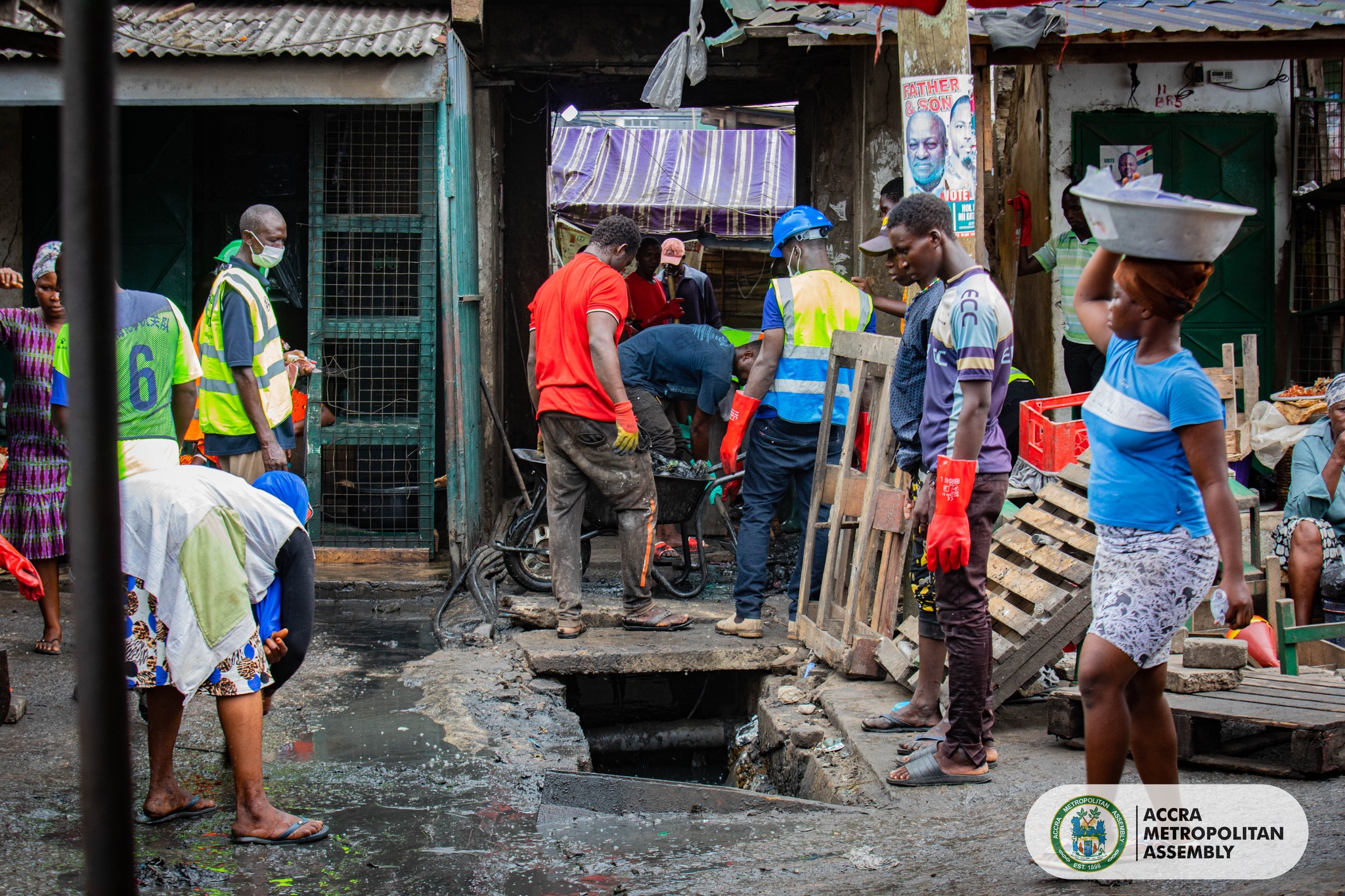AMA teams up with Sanitation Ghana to clean Agbogbloshie Market