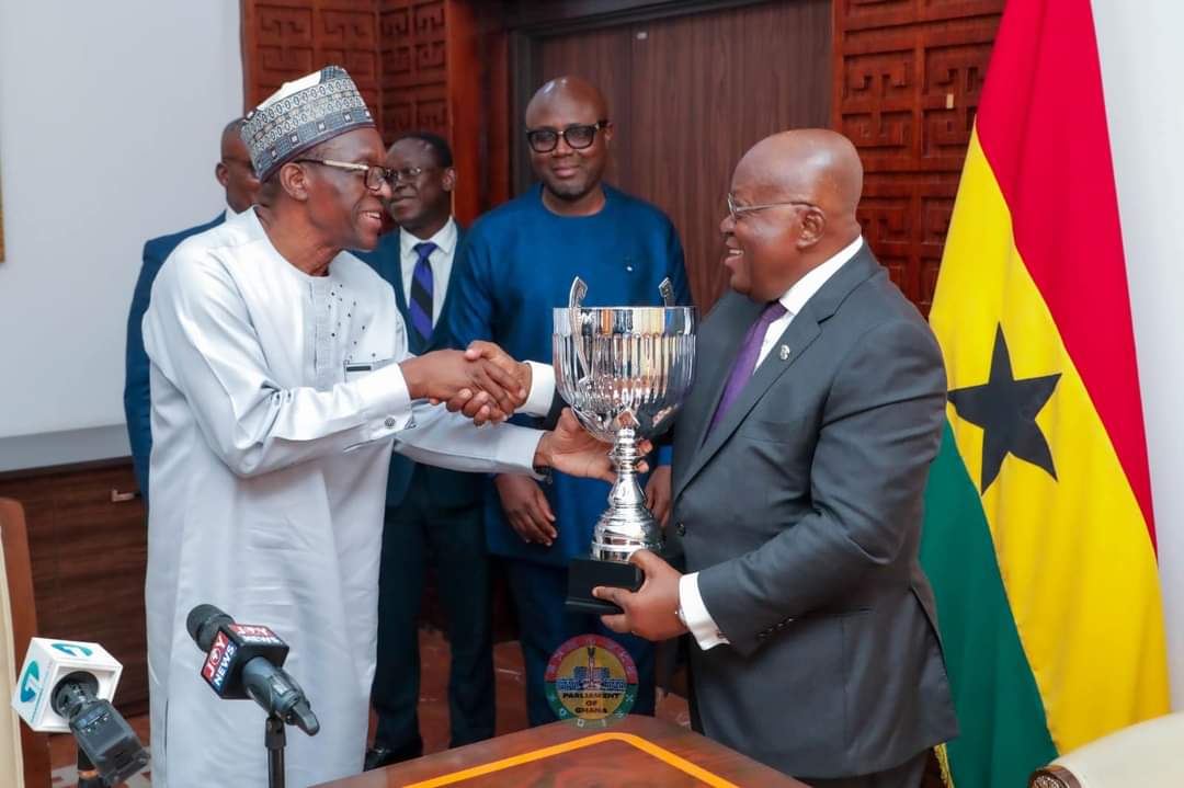 BAGBIN PRESENTS DEMOCRACY CUP TO PRESIDENT AKUFFO ADDO, CELEBRATING 30 YEARS OF GHANA’S PARLIAMENTARY DEMOCRACY.